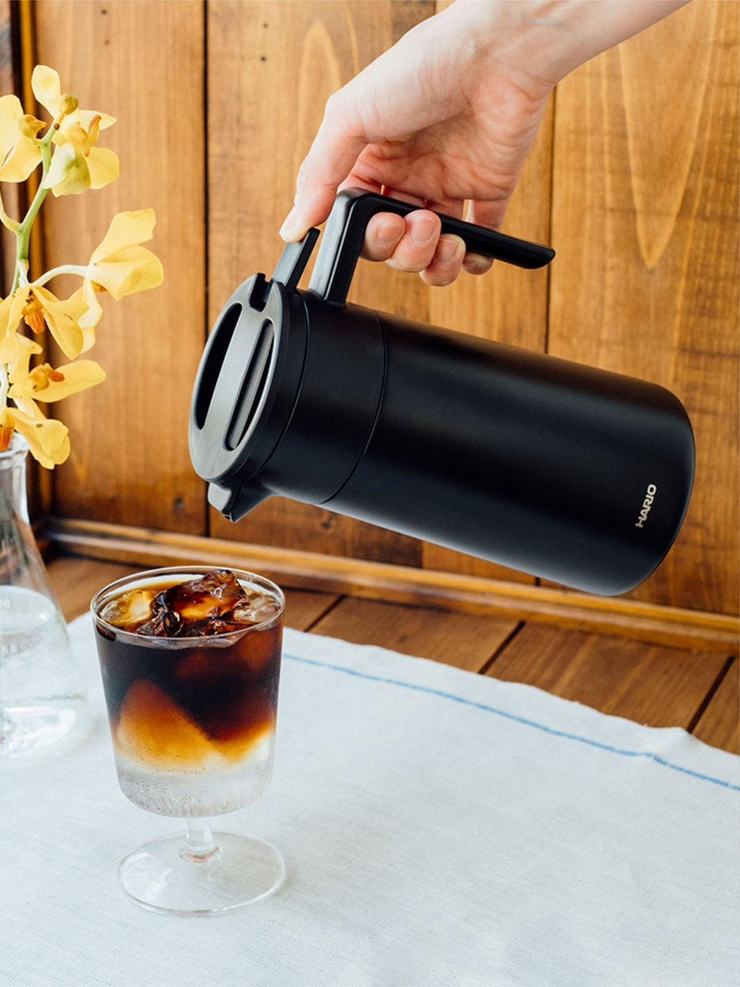 HARIO Double-Walled Thermal Pot (w/ Ceramic Coating) (600ml/20oz)