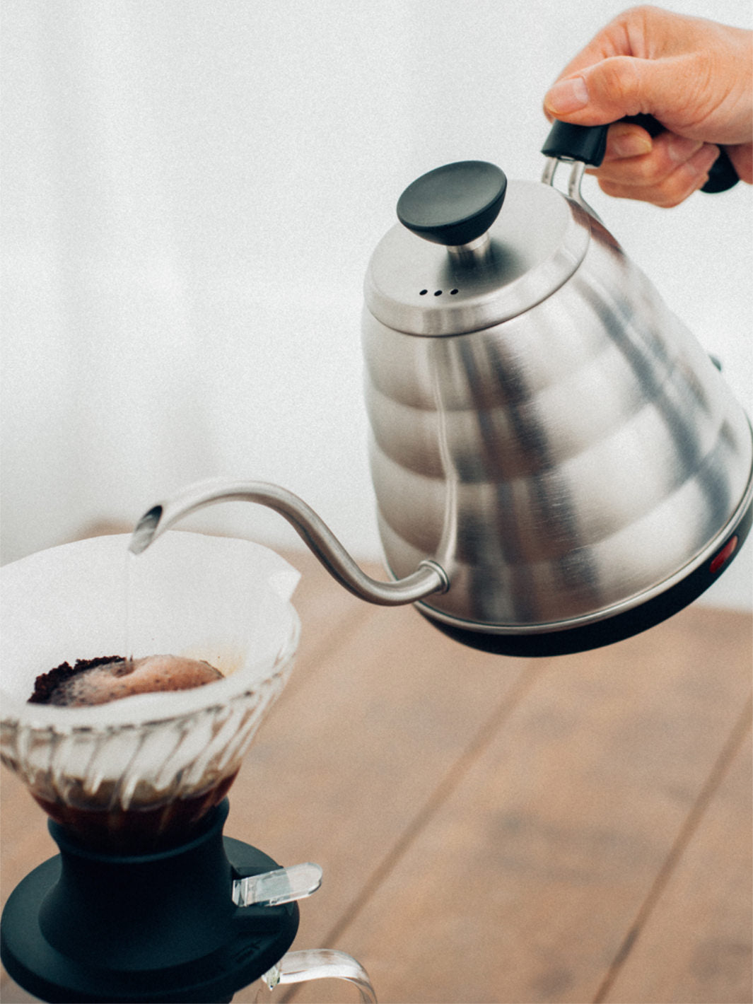 HARIO V60 Buono Electric Kettle (120V)