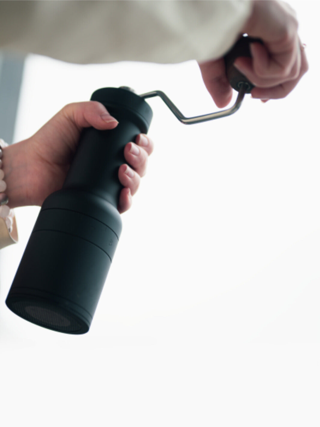 MOMENTEM Dual Burr Hand Grinder