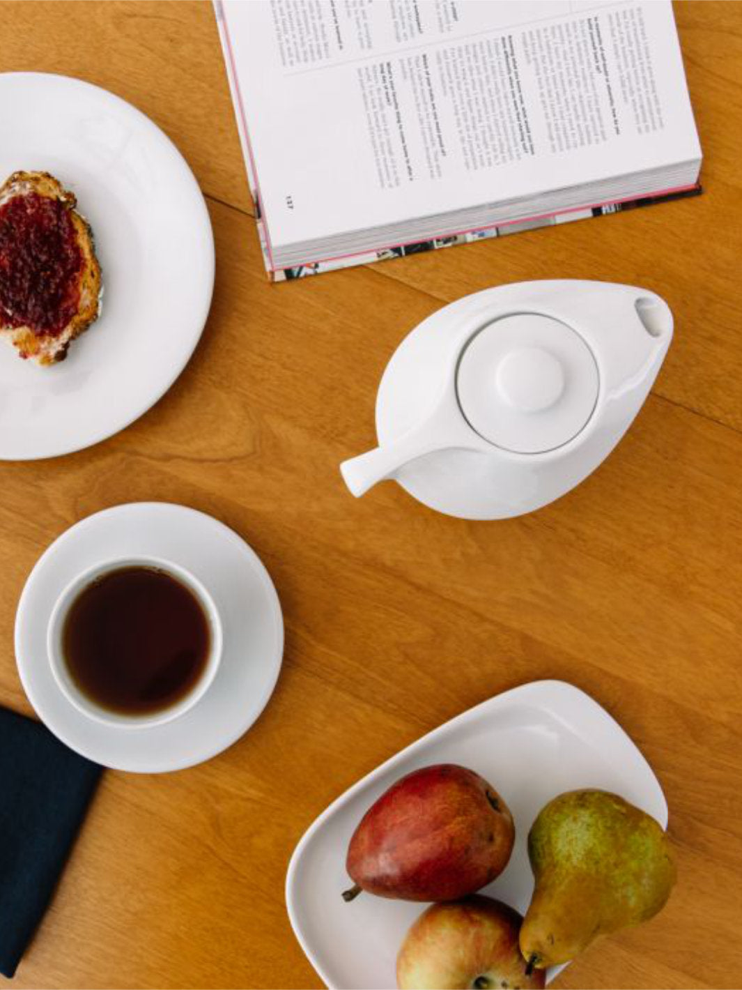 notNeutral CALA Teapot (w/ infuser) (16oz/473ml)