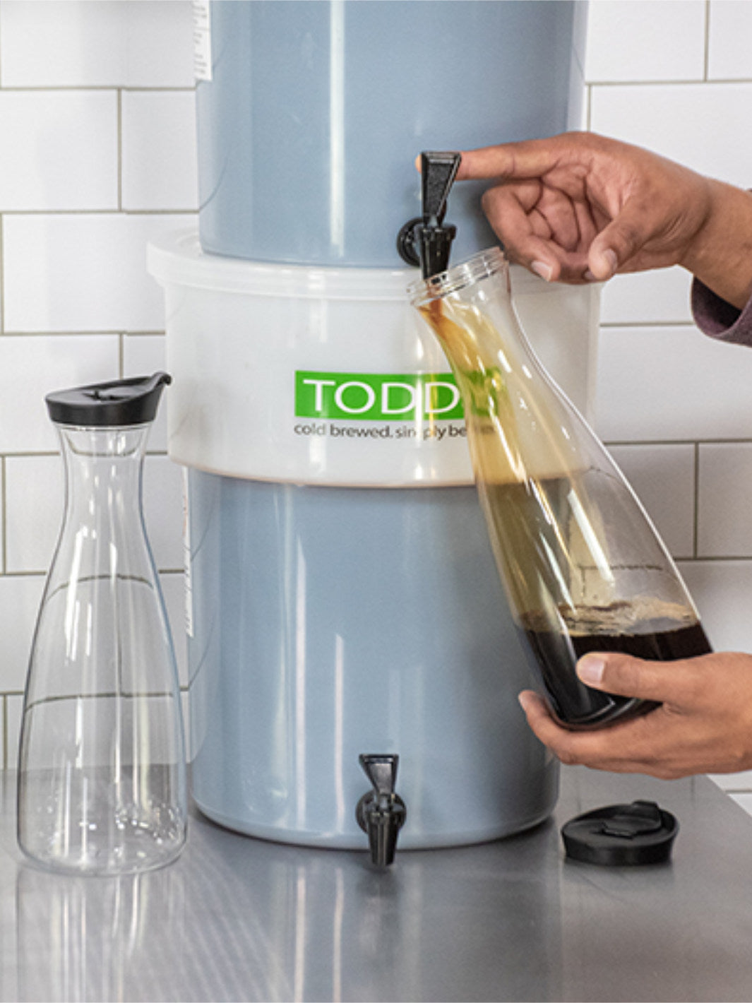 TODDY Acrylic Decanter