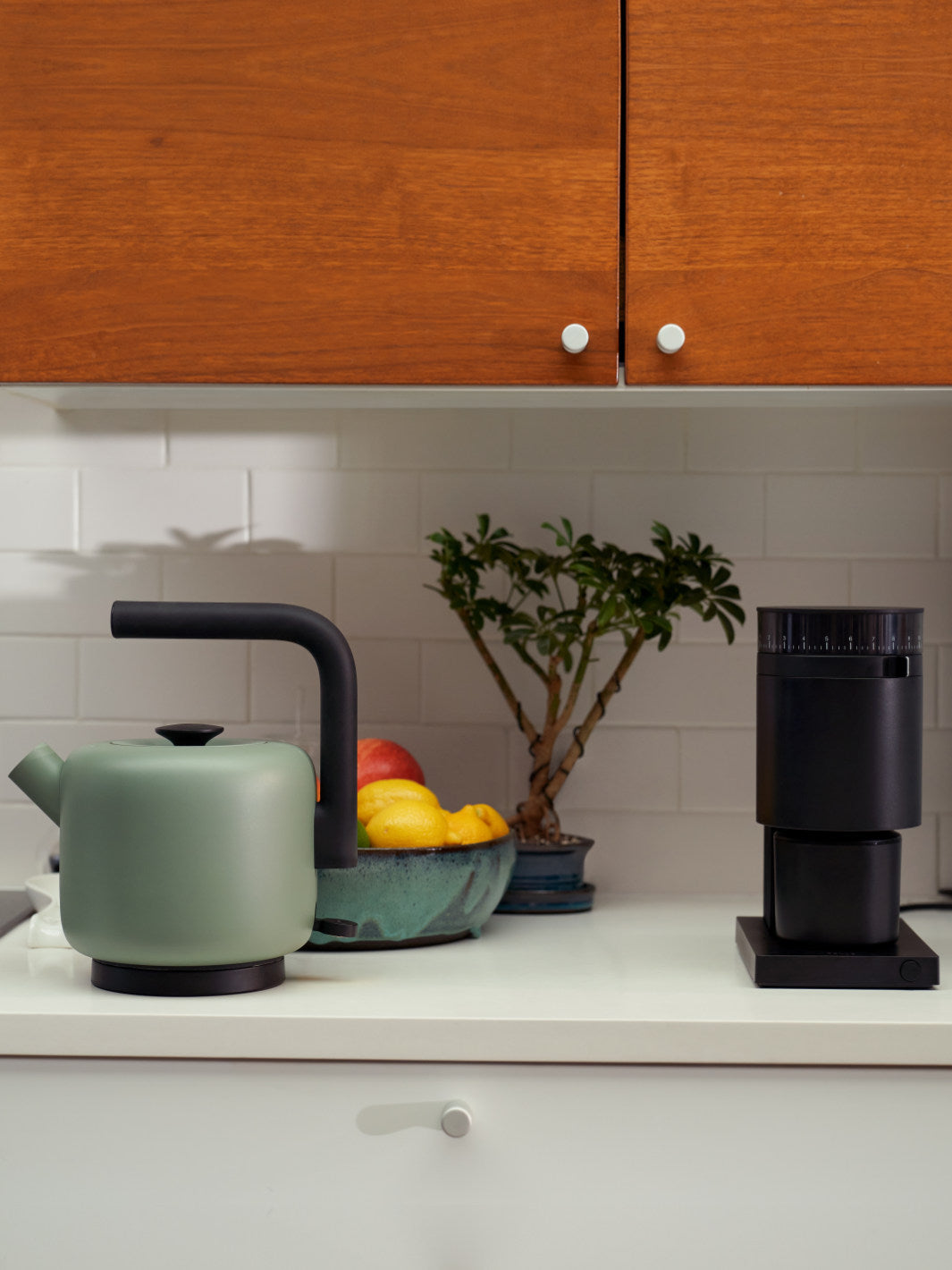 FELLOW Clyde Electric Kettle (120V) (1500ml/50oz) (Smoke Green) (Damaged Box)