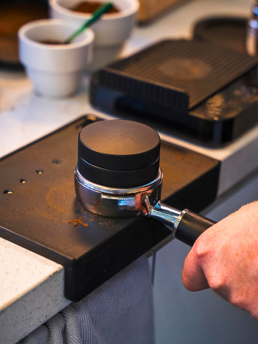 EIGHT OUNCE ESSENTIALS Flat Palm Espresso Tamper