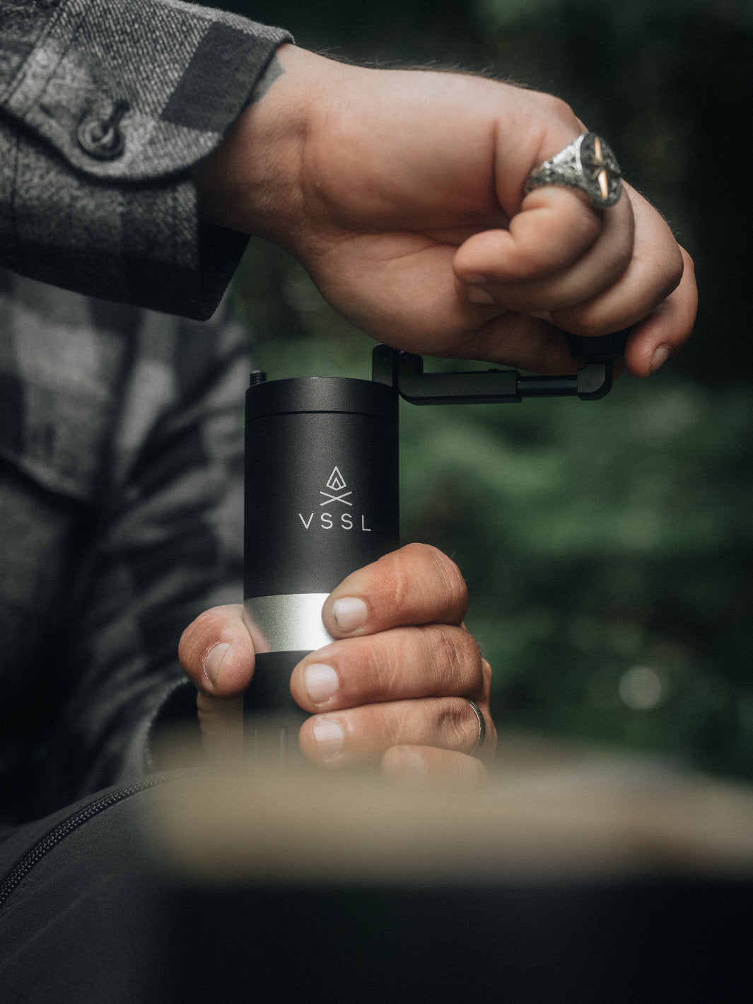 VSSL Java G25 Hand Grinder (Black) (Damaged Box)