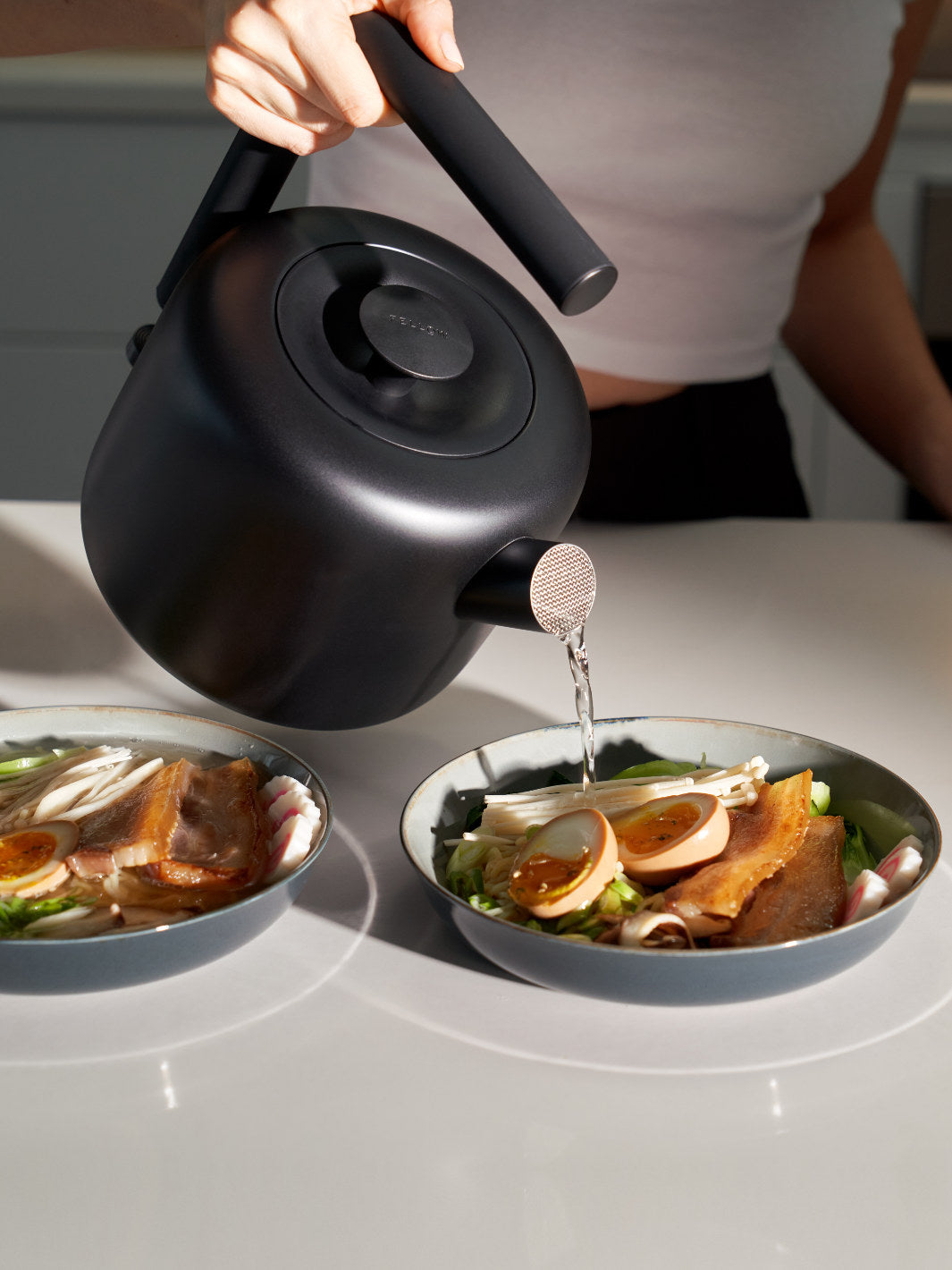 FELLOW Clyde Electric Kettle (120V) (1500ml/50oz) (Matte Black) (Damaged Box)
