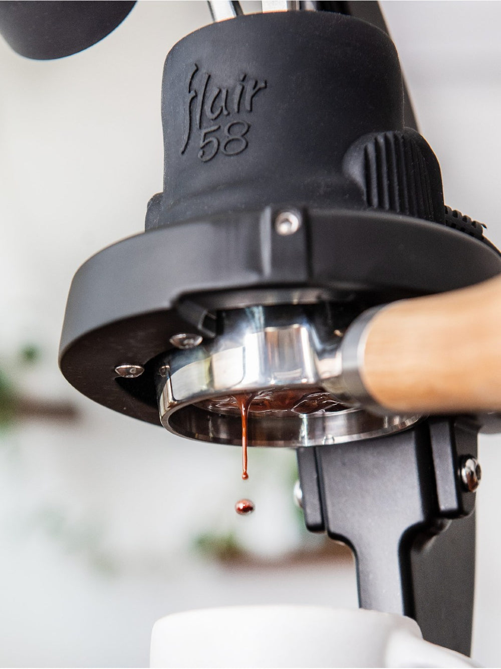 Photo of FLAIR 58 Espresso Maker (120V) (Minor Aesthetic Defect) ( ) [ Yard Sale ] [ Yard Sale ]