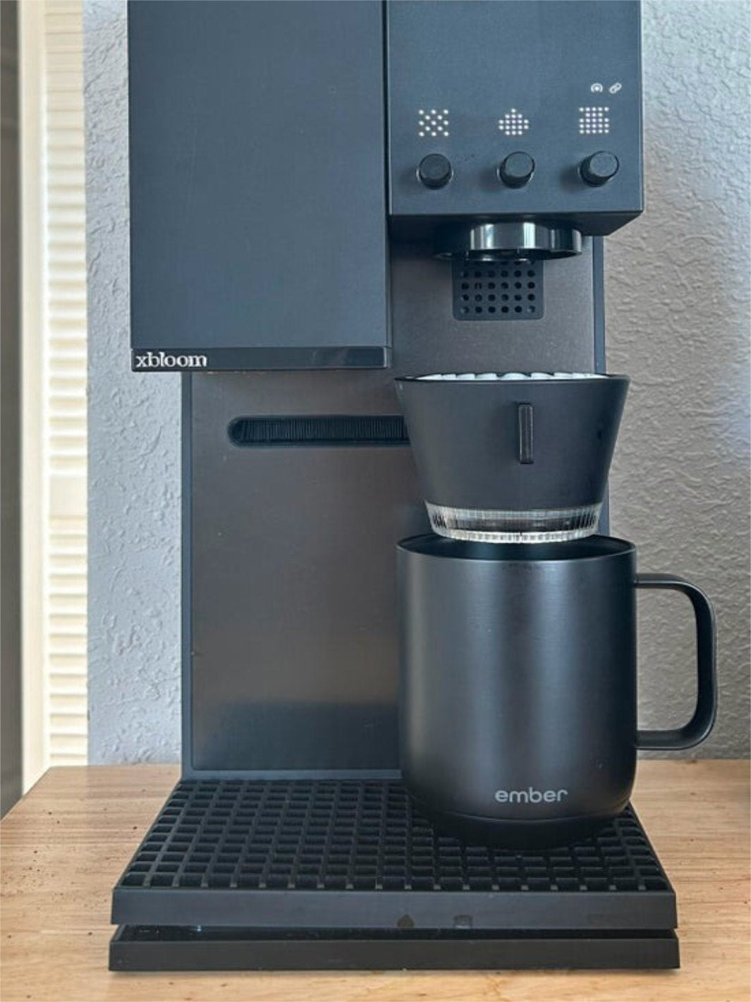 xBloom Studio Coffee Maker (120V) (Midnight Black) (Damaged Box)