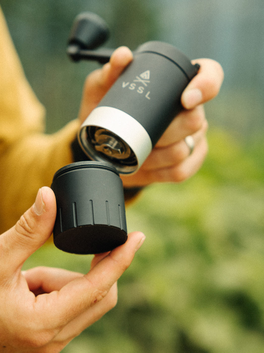 VSSL Java G25 Hand Grinder (Black) (Damaged Box)