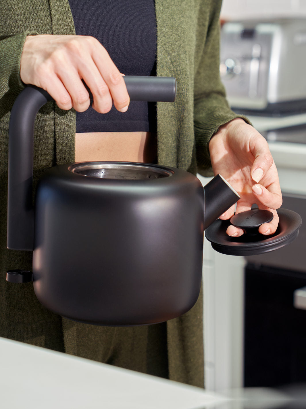 FELLOW Clyde Electric Kettle (120V) (1500ml/50oz) (Matte Black) (Damaged Box)