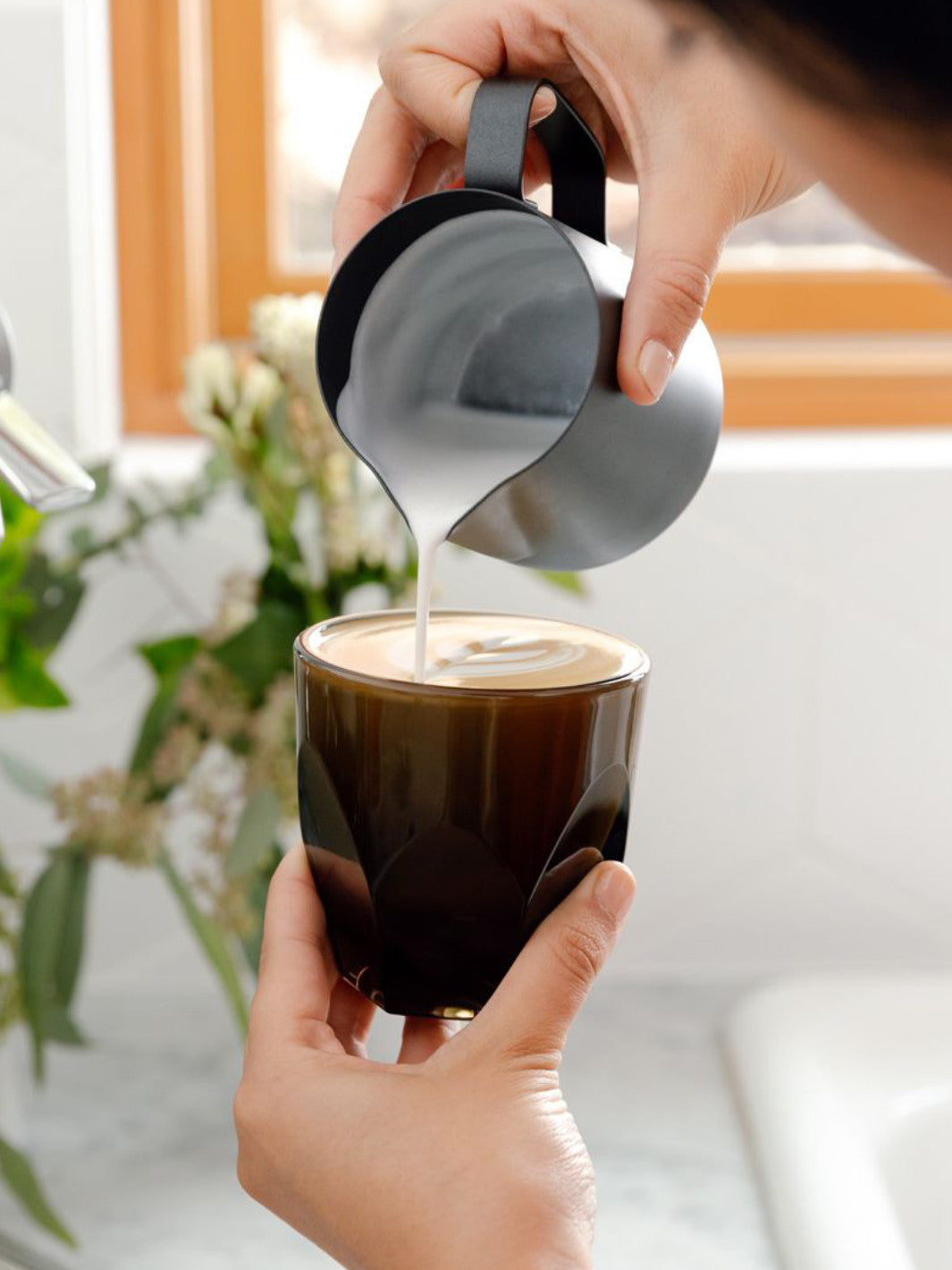 notNeutral VERO Cappuccino Glass (6oz/177ml)